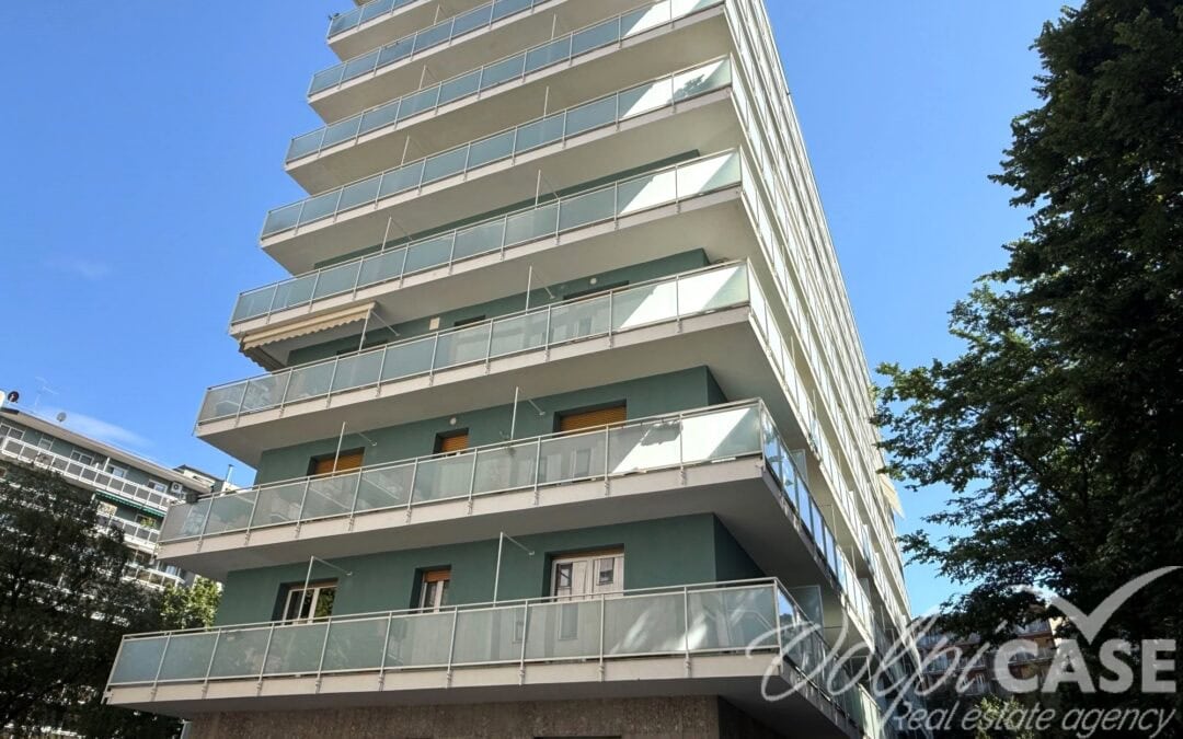Bilocale ristrutturato, piano alto, zona Maggiolina
